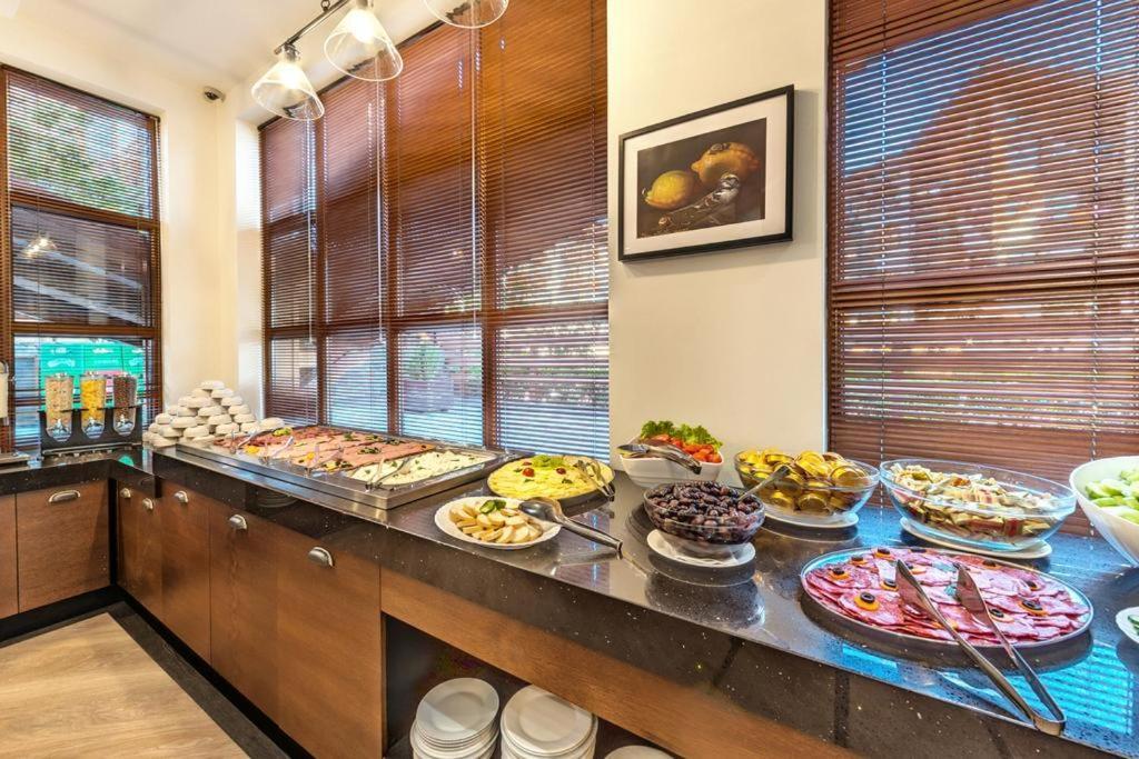 בנסקו Hotel Belvedere Panorama מראה חיצוני תמונה